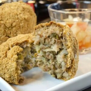 Bolinho japonês de carne